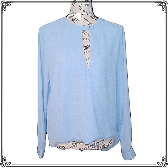 Vince Camuto Long Sleeve Keyhole Wrap Front Blouse Size Small - Picture 3 of 13